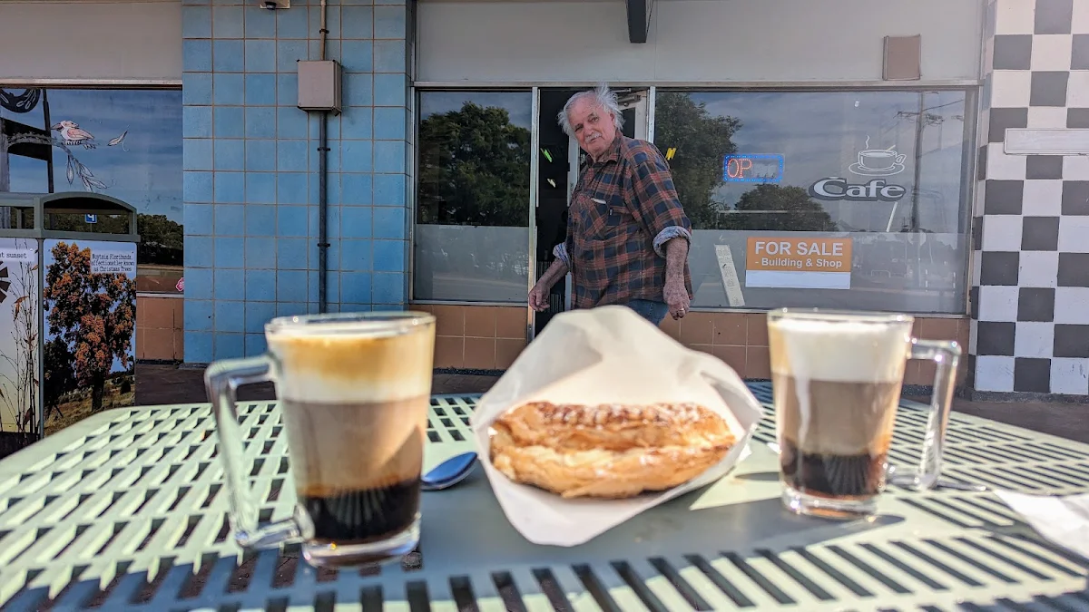 Highlights, Golden Grain Café & Bakery