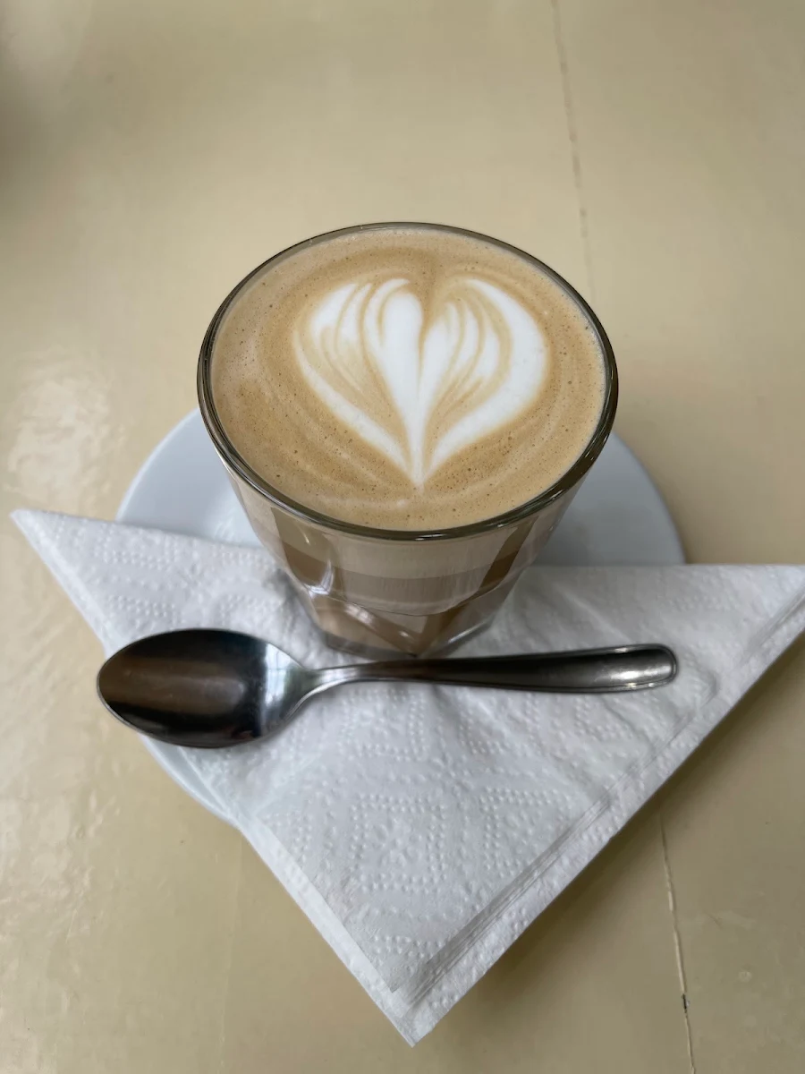 ラテ, Sassafras Cafe & Back to Earth Juice Bar