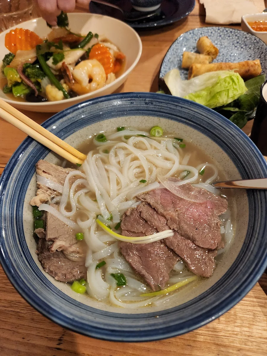 Highlights, BUN CHA HIGHETT