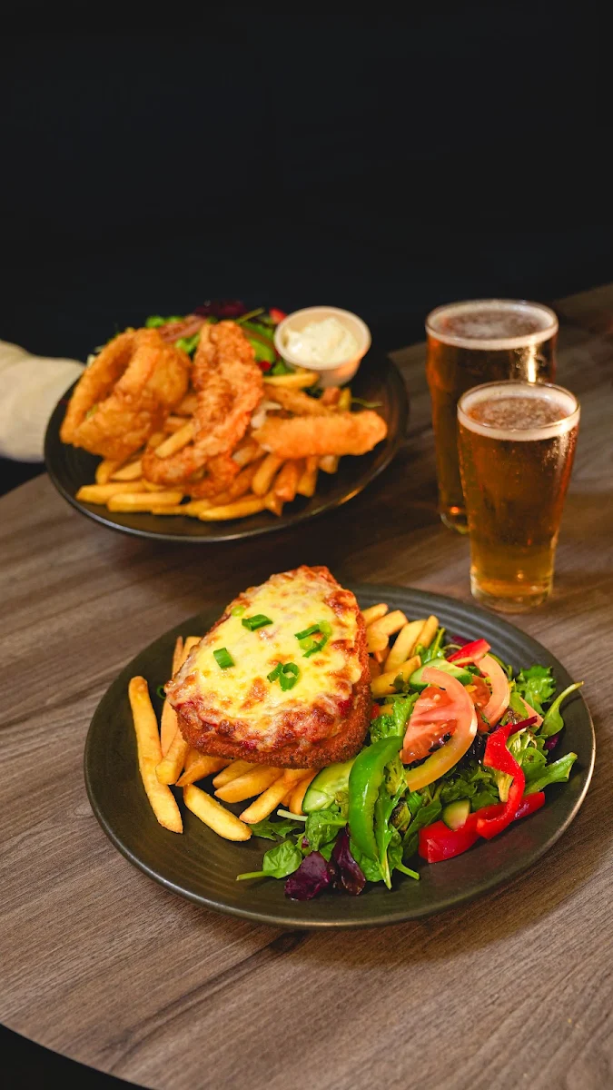 Highlights, UWA Tavern