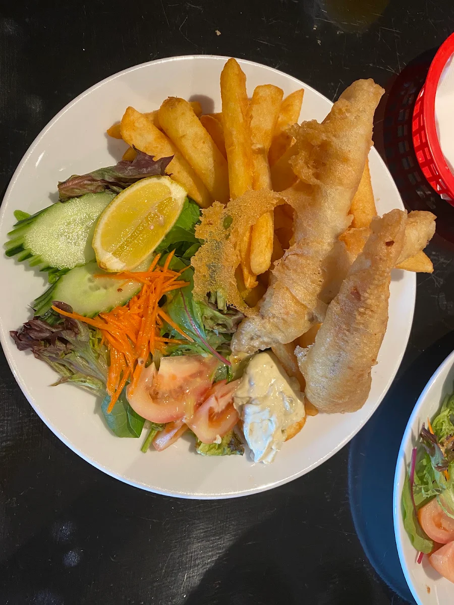 Fish & Chips, Unanderra Hotel