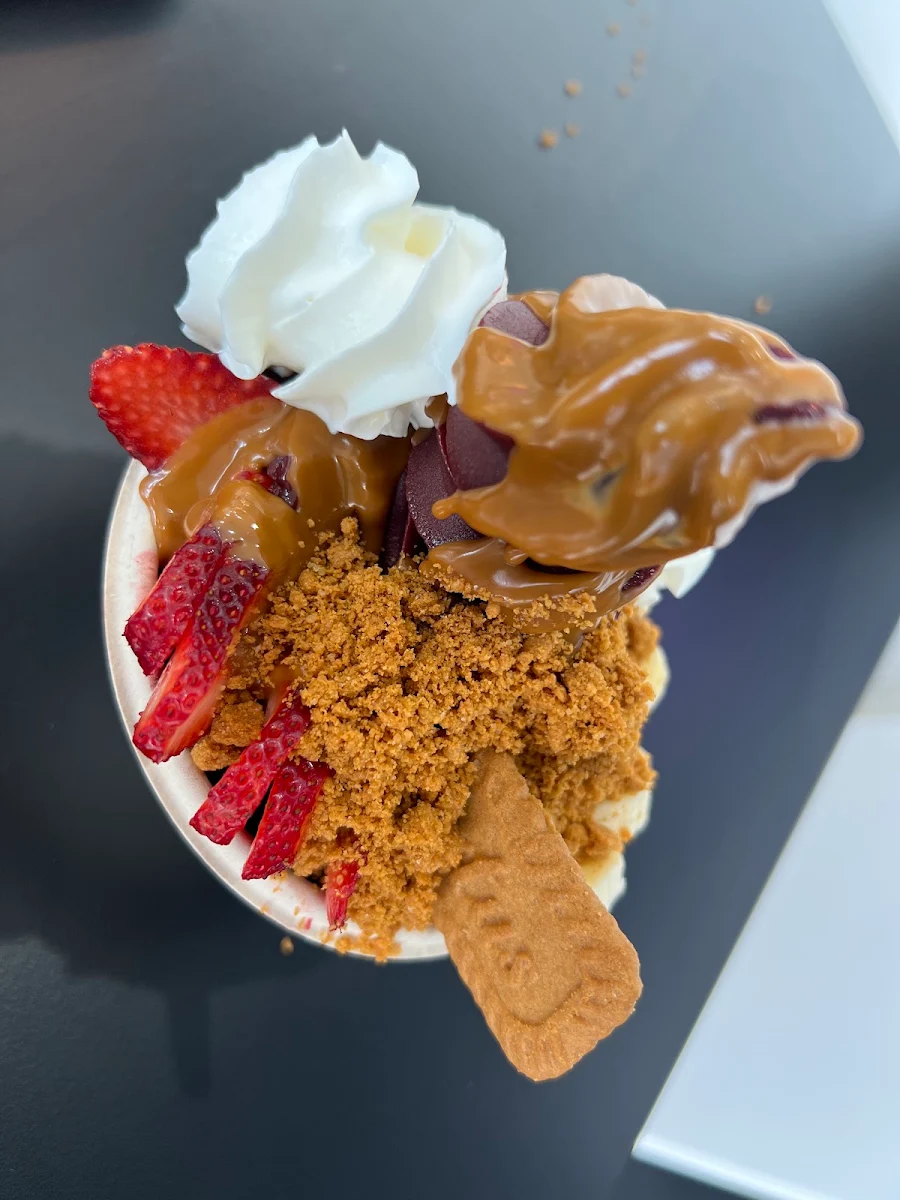 Bischoff Açaí Bowl, The Acai Factory