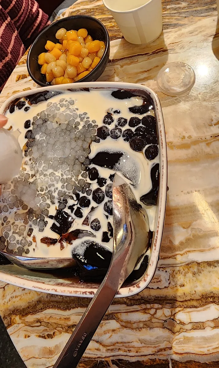 Grass Jelly, Meet Fresh