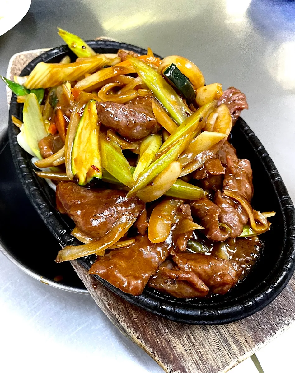Combination Mongolian Sauce Sizzling