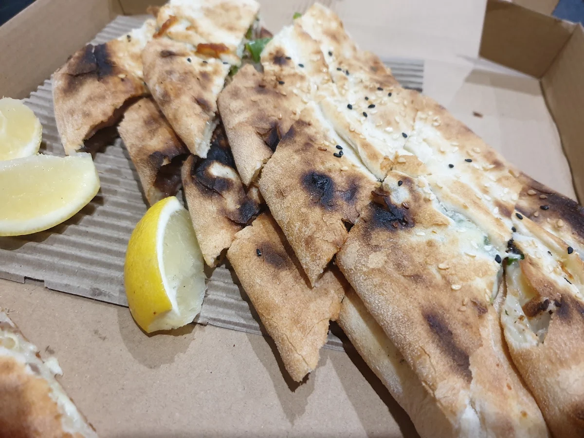 Beef Pide