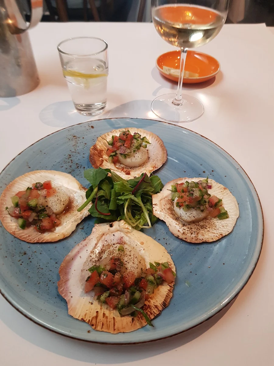 Half Shell Clam, La Spiaggia
