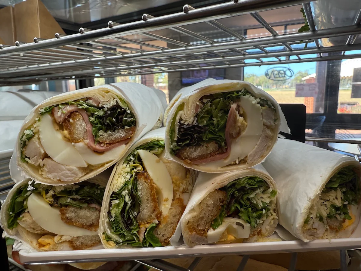 Highlights, Arrivals Cafe