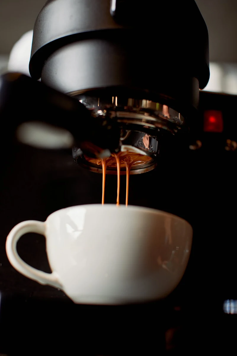 Highlights, Closer Coffee Shop