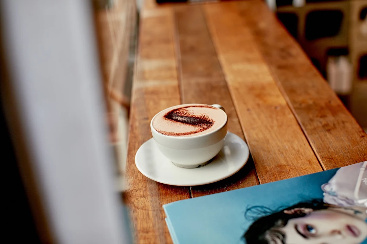 Highlights, Closer Coffee Shop