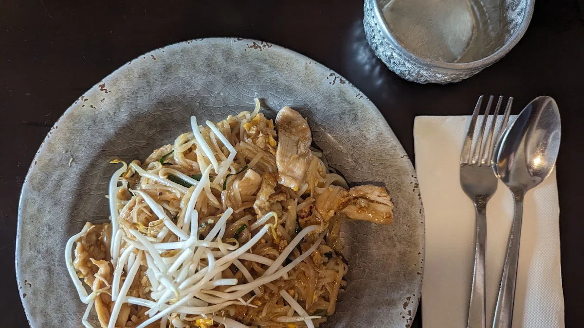 Chicken Pad Thai Noodles