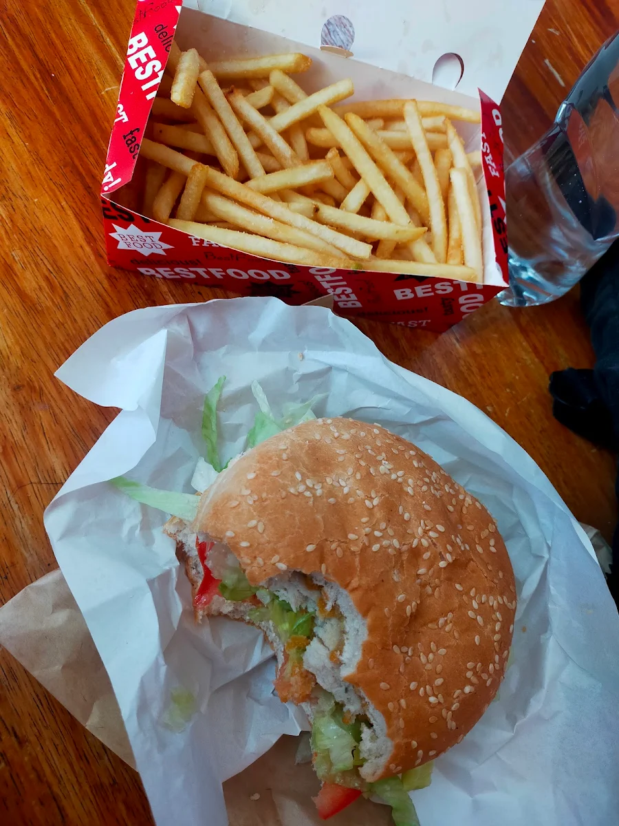 Highlights, Jim's Cafe & Take Away