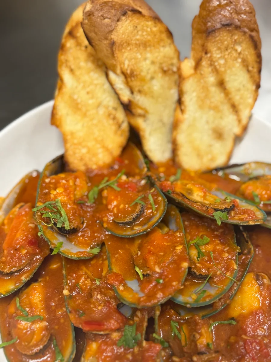 Highlights, Bowl and Bites Bistro