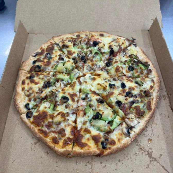 Highlights, Australis Pizza