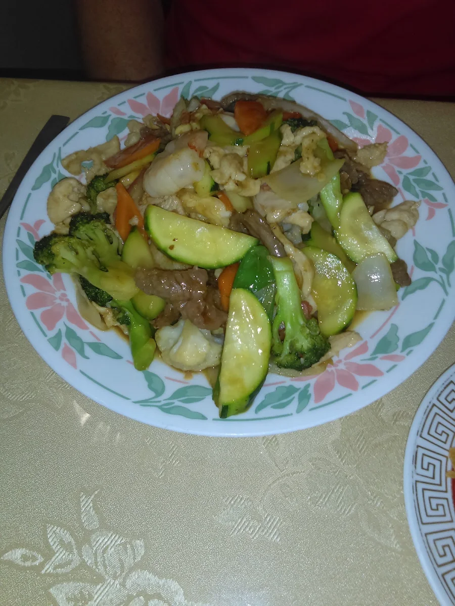 Combination Chow Mein