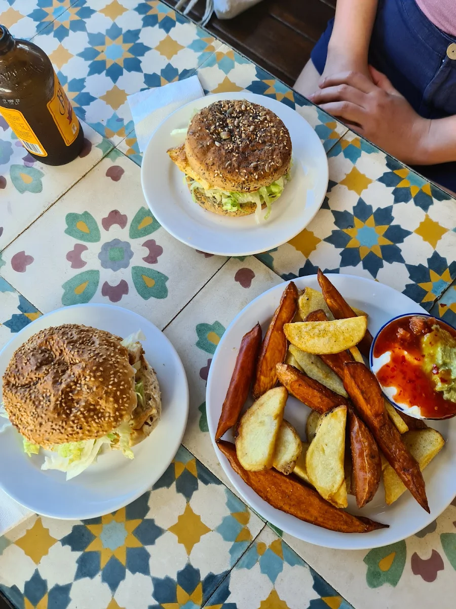 Zanzibar Burger and Mixed Wedges
