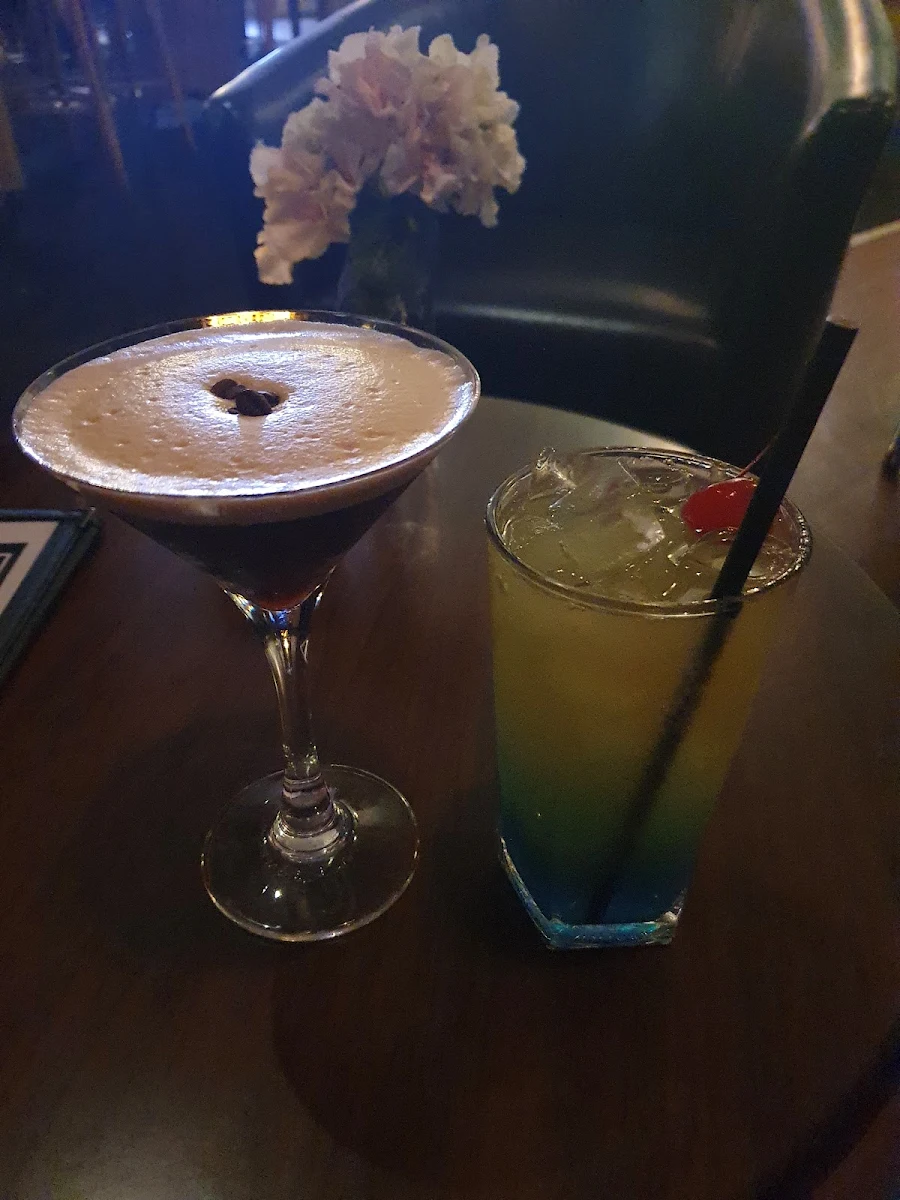 Espresso Martini, Shark Hotel