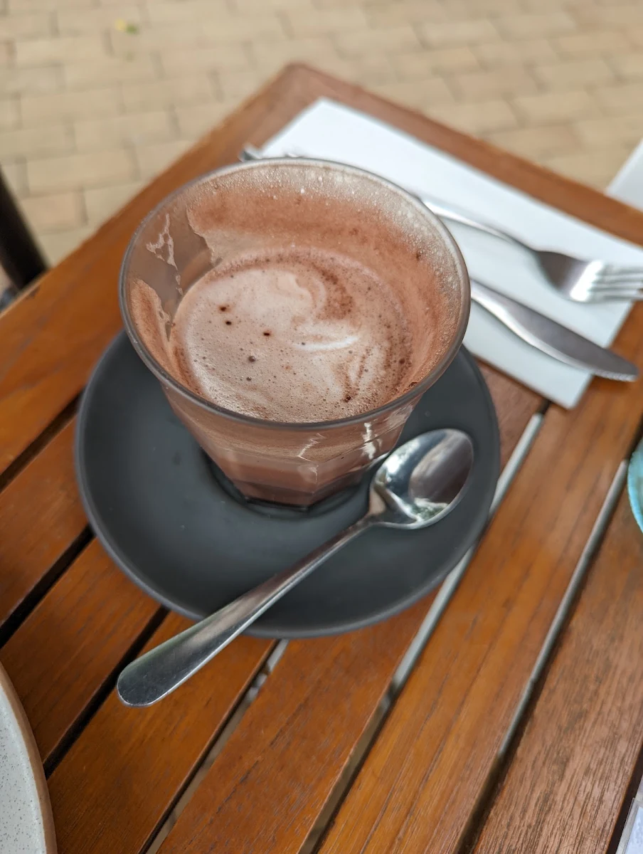 Hot Chocolate, 5 Little Pigs