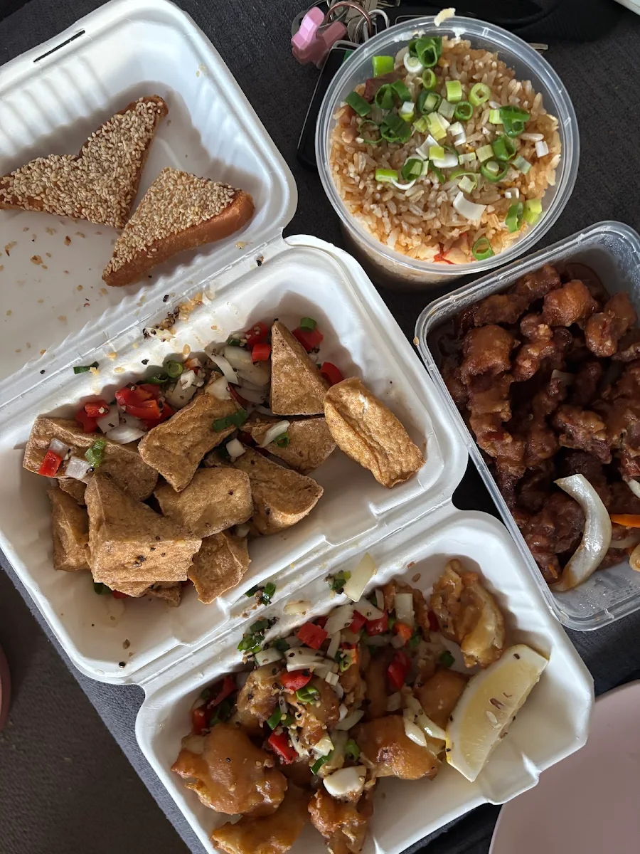 Highlights, Kan-Tong Chinese Byo Restaurant