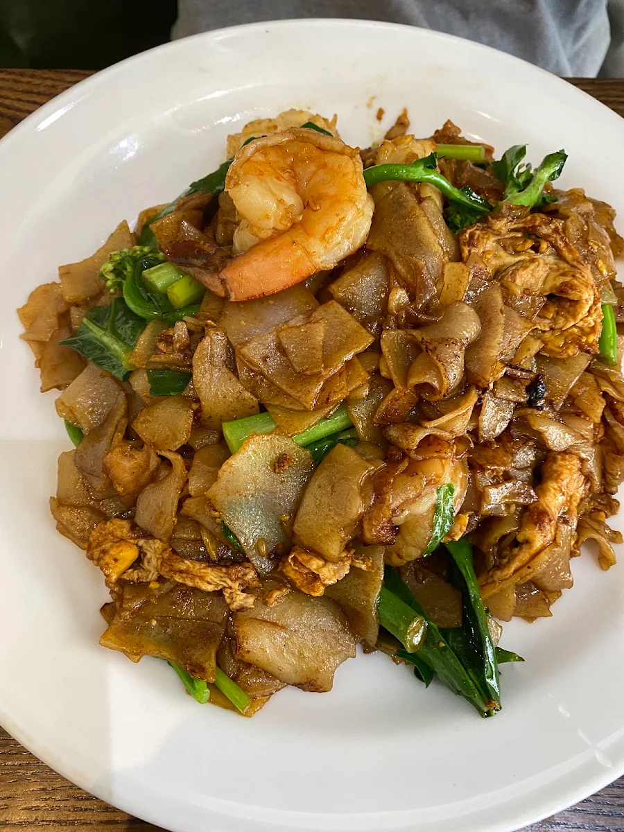 Pad Sew U, Yum Yum Thai