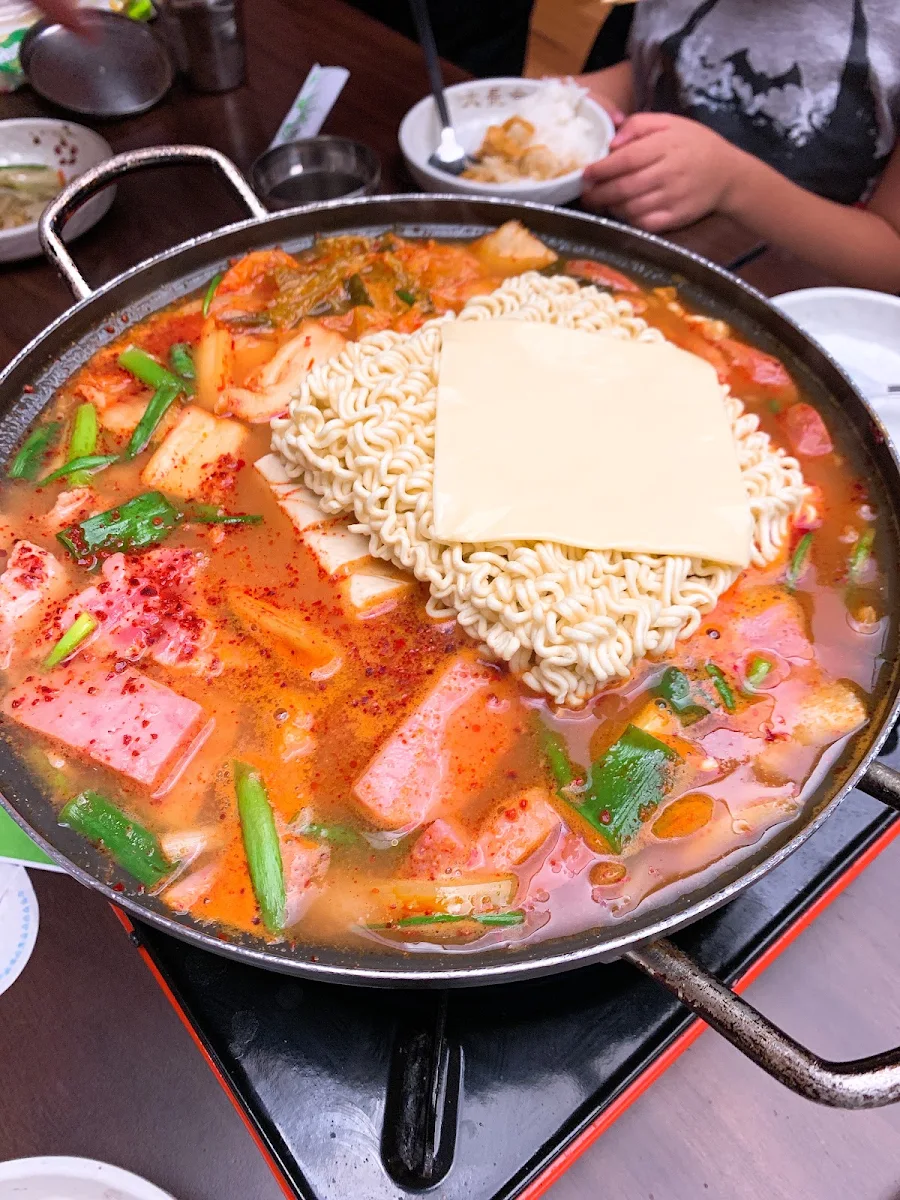 Kimchi and Pork Rasher Hot Pot