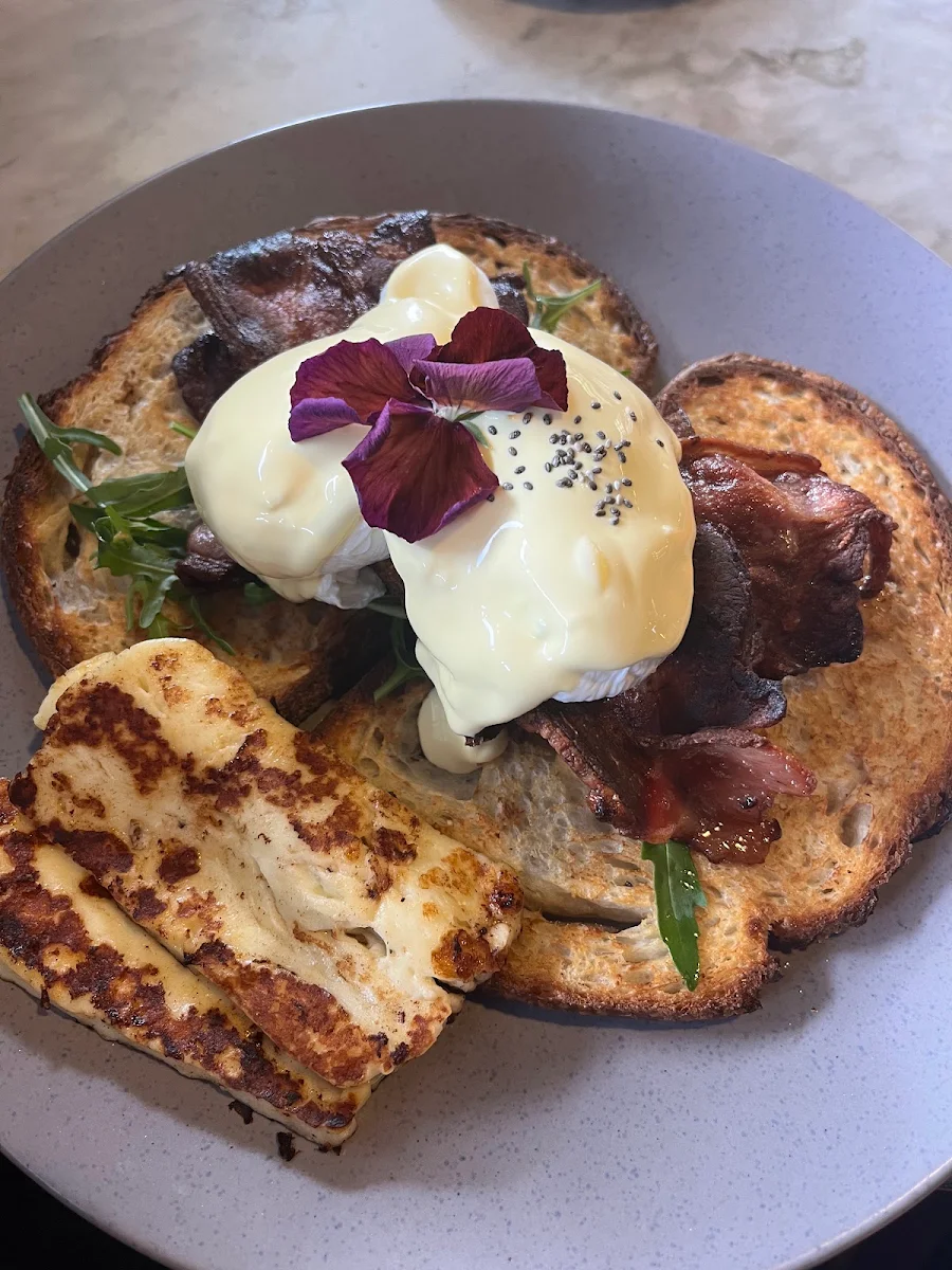 Eggs Benny, Blacksmith