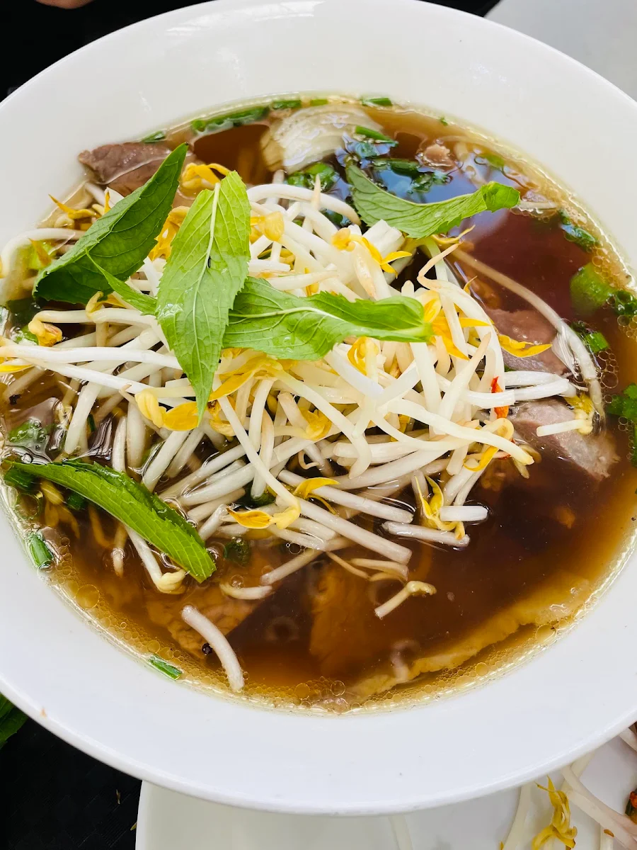 Beef Pho, ROLL vs BOWL