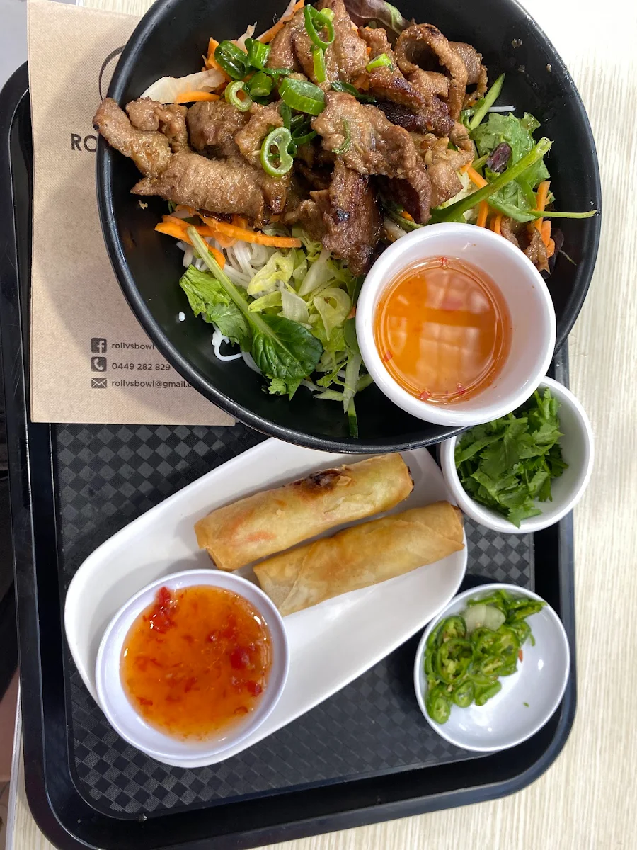 Spring Rolls, ROLL vs BOWL