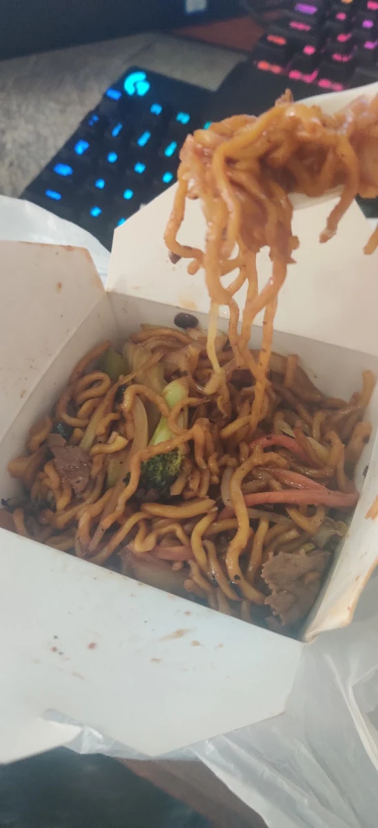 Highlights, Stables Noodle