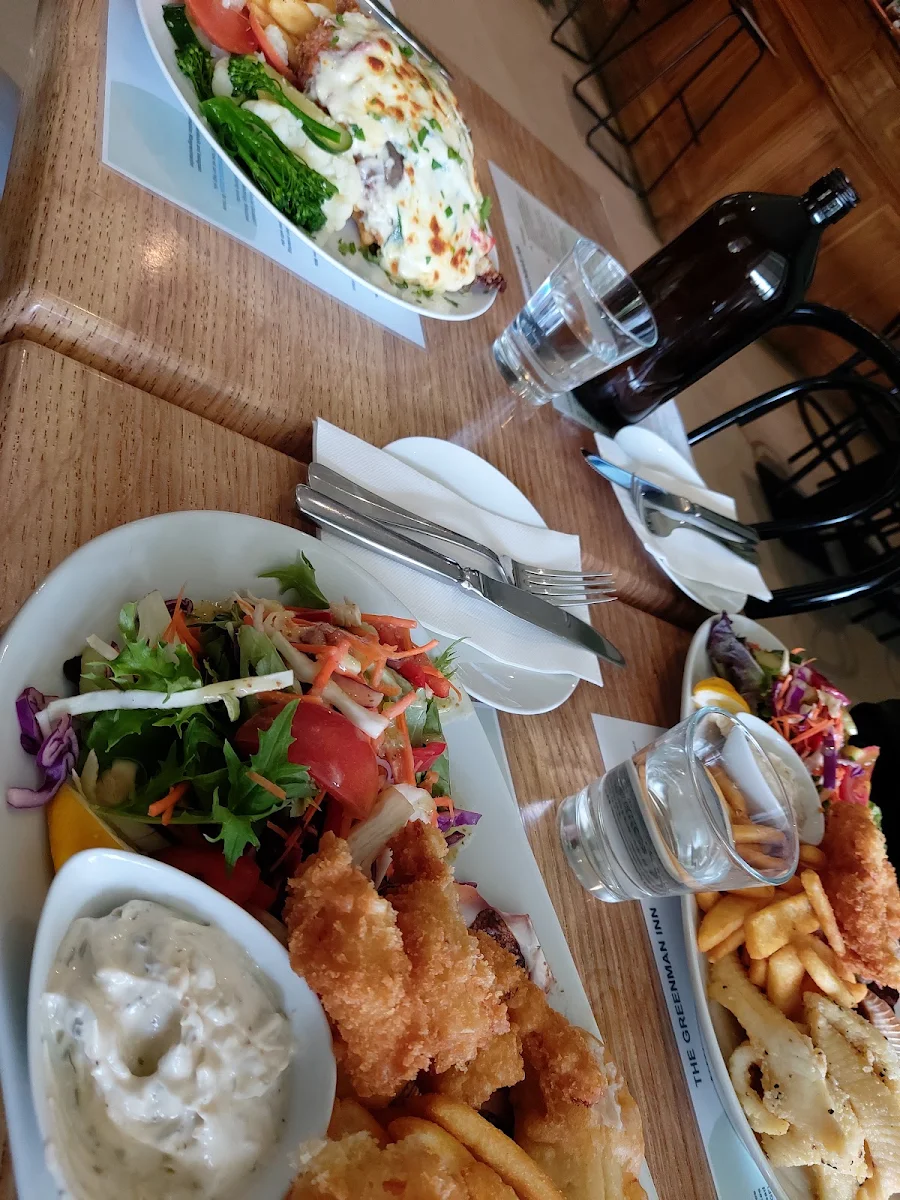 Seafood Platter N Chicken Snitty