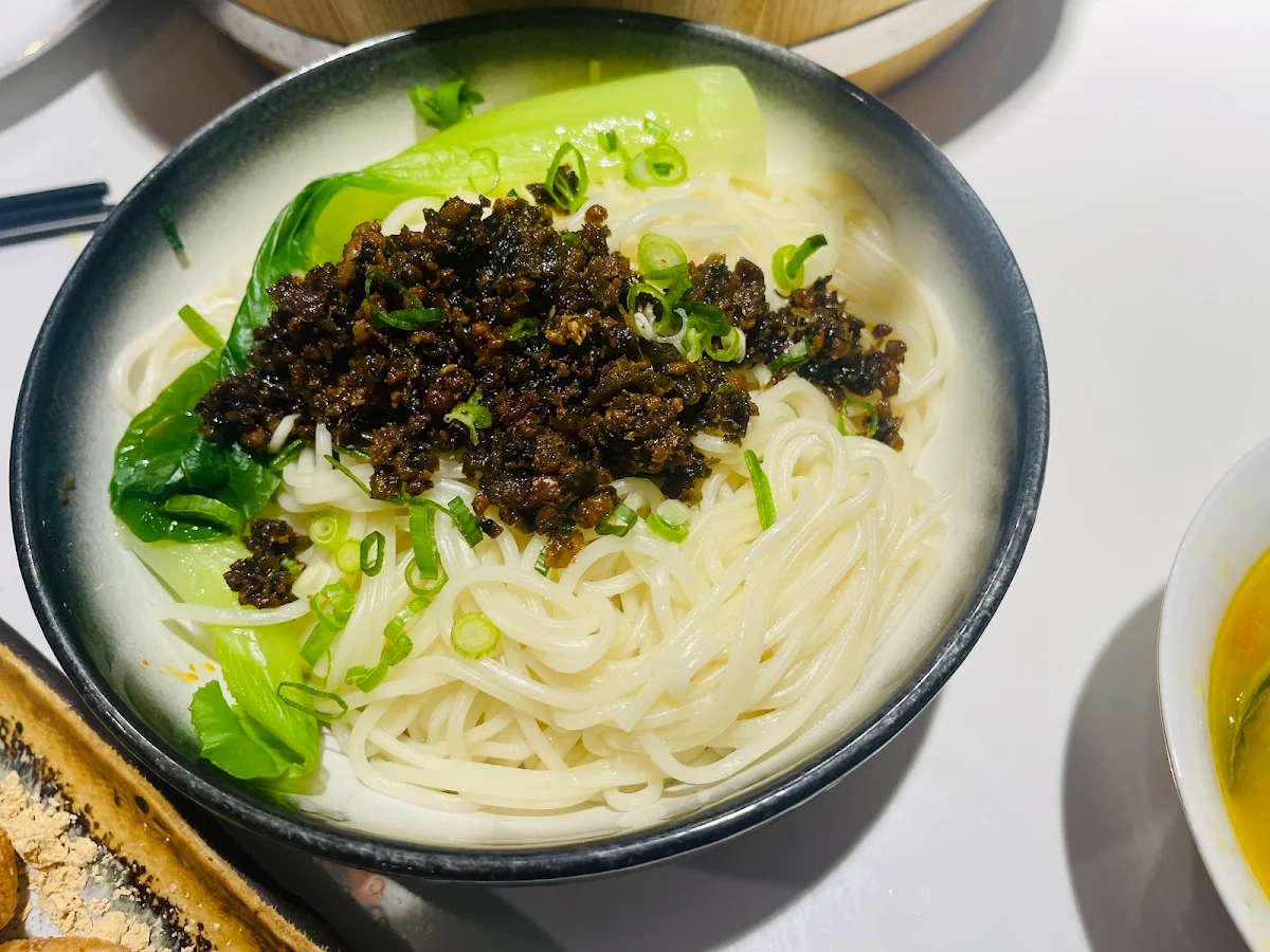 Single Set Meal Chengdu Style Dan Dan Noodles Sichuan Pepper & Fungus