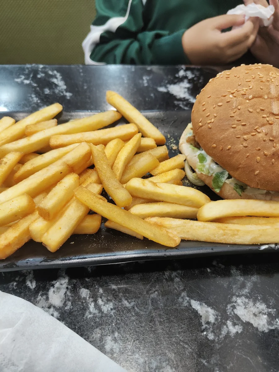 Highlights, Broaster Chicken Lakemba