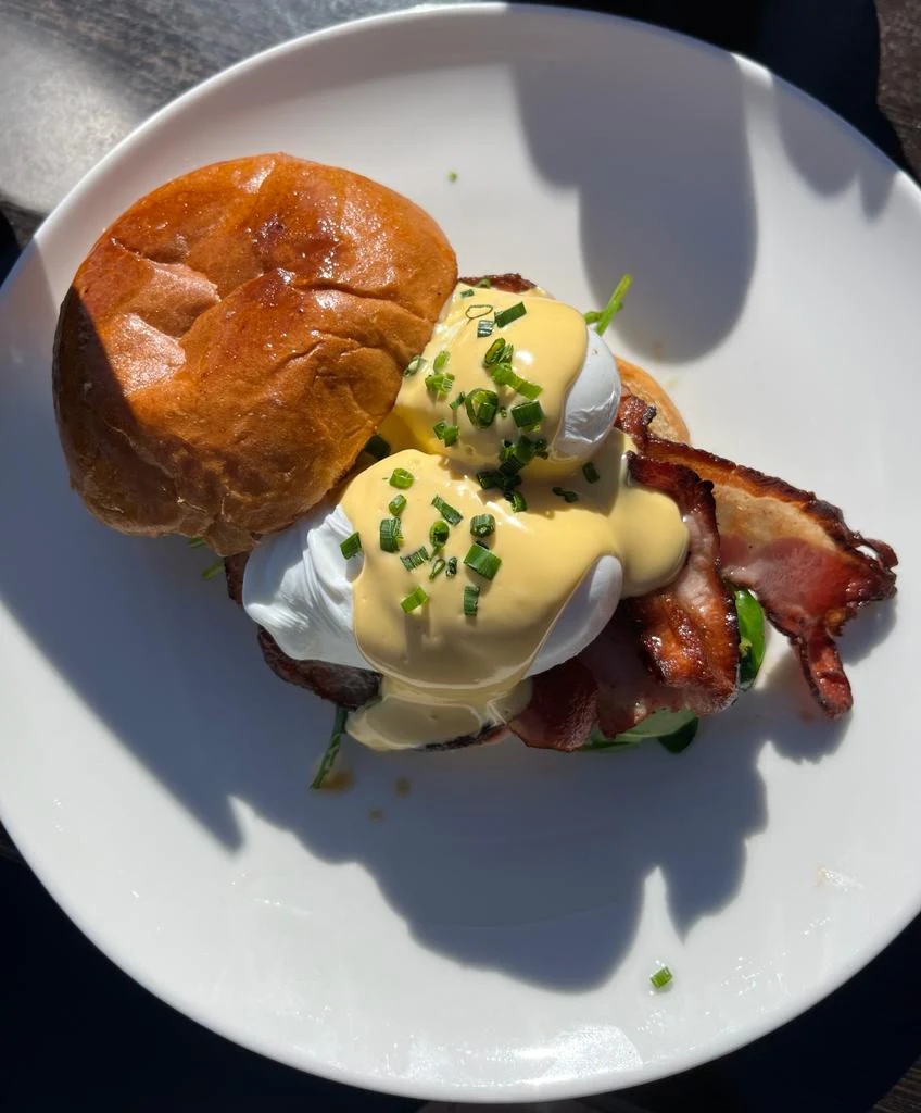 Eggs Benedict Open Burger