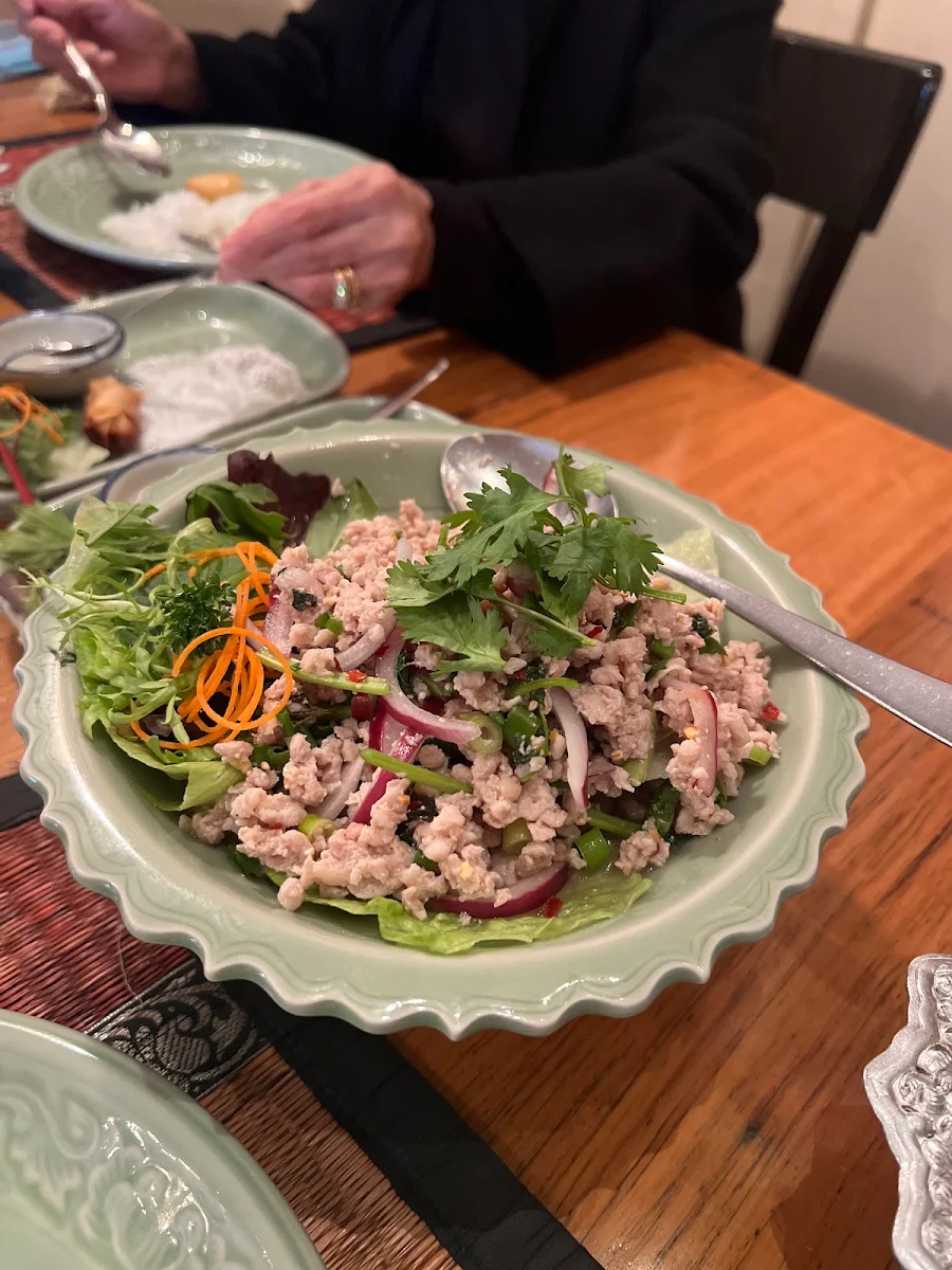 Larb Gai