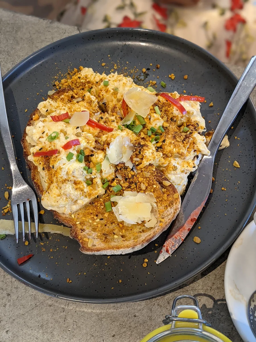 Chilli Eggs, Benesse Australind