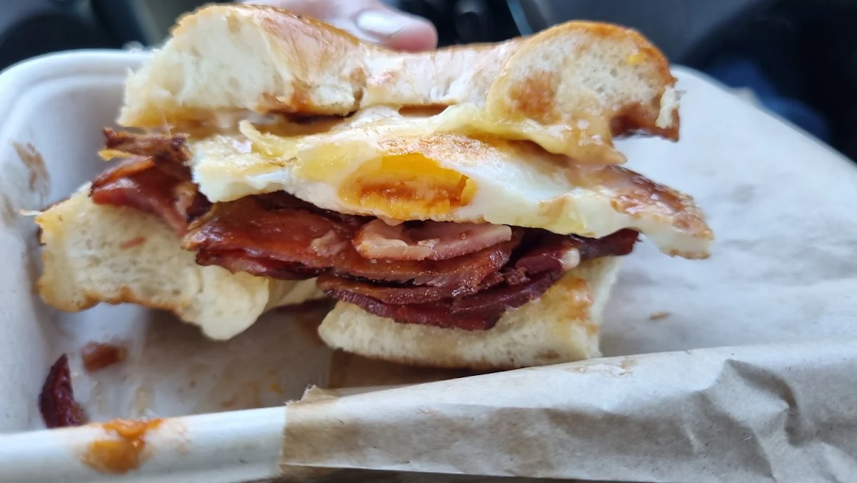 blt, Hank's Corner