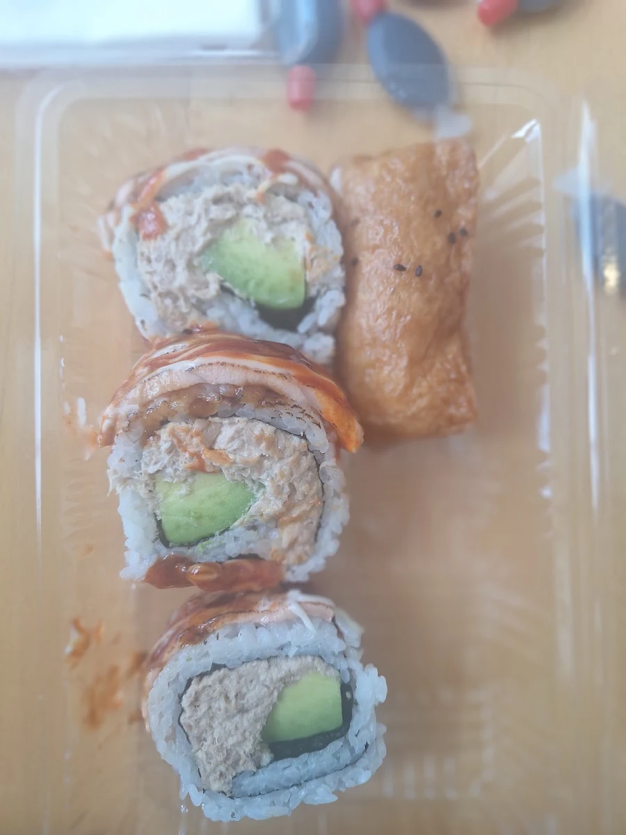 Inside Out Roll Box, wala wala Sushi