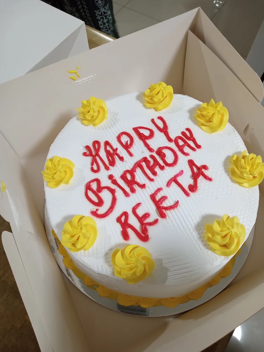 Cake Vanilla, Veer Jee Eggless Bakery and Indian restaurant