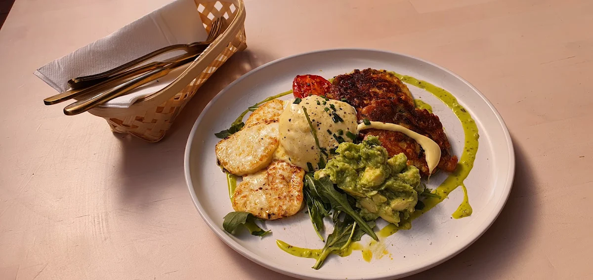 Corn Fritters Halloumi Avocado Hollandaise Poached Egg