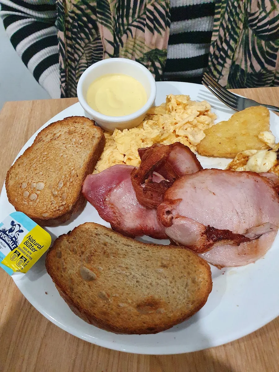 Toas Bacon Scrambled Eggs & Hash Browns