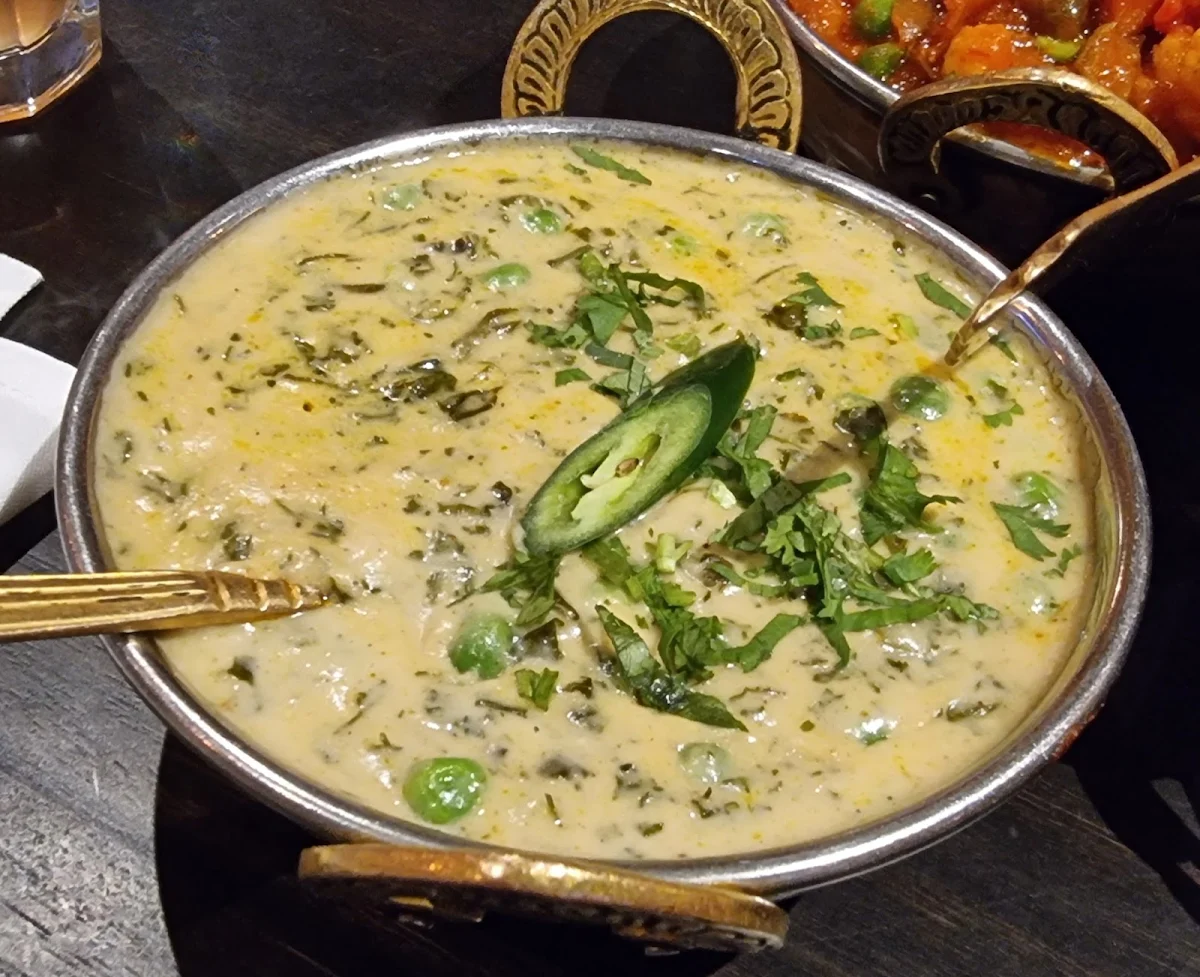 Methi Malai Mutter, Khazana