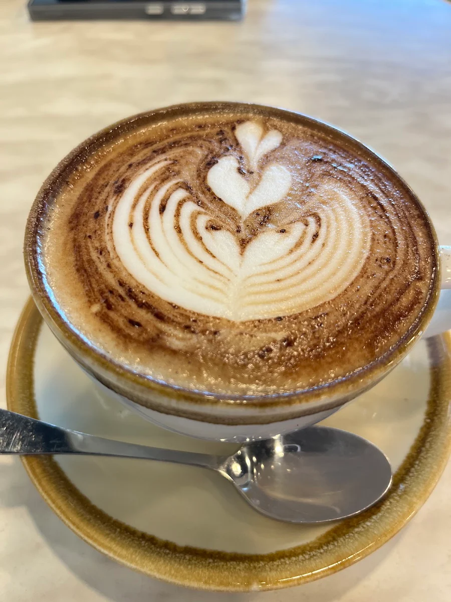 Highlights, Numéro 5 Cafe