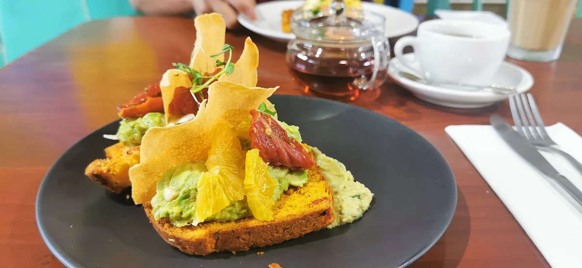 Avocado Smash, Extraction Artisan Coffee