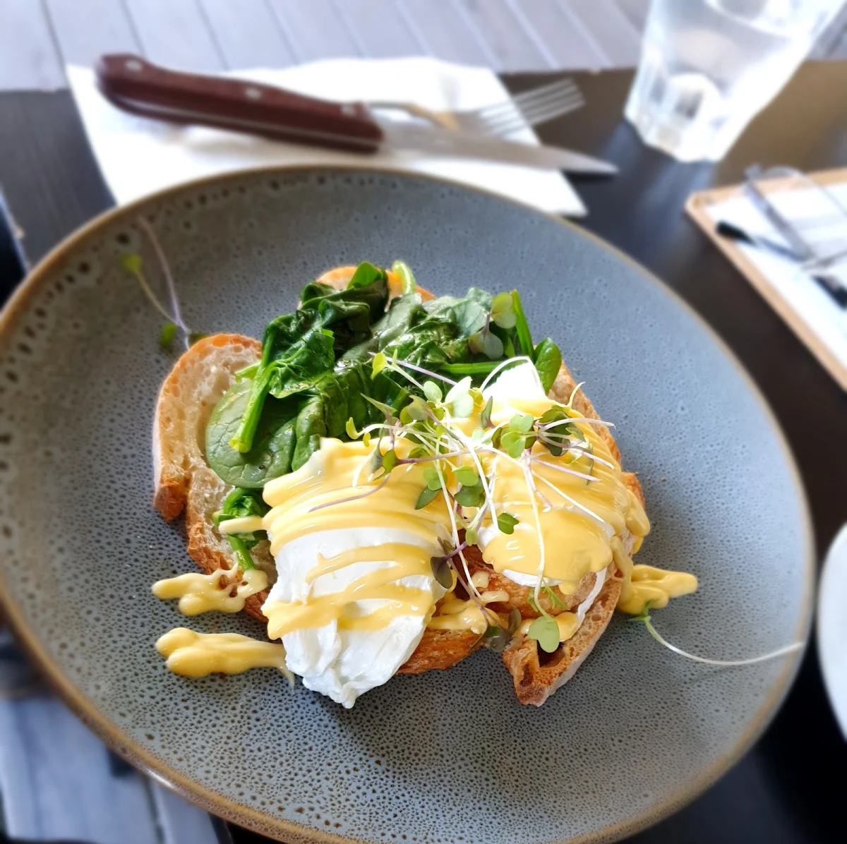 Eggs Benedict, Extraction Artisan Coffee