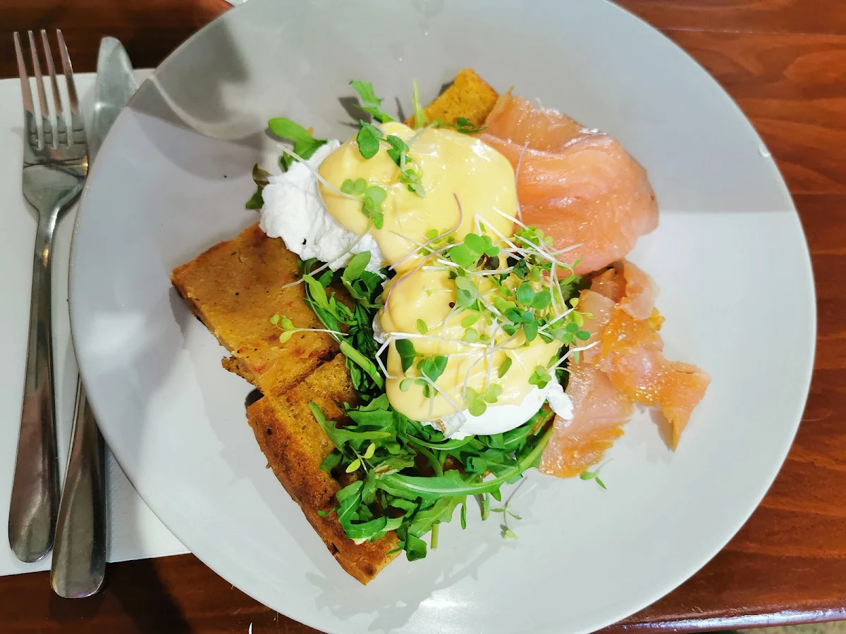 Eggs Benny