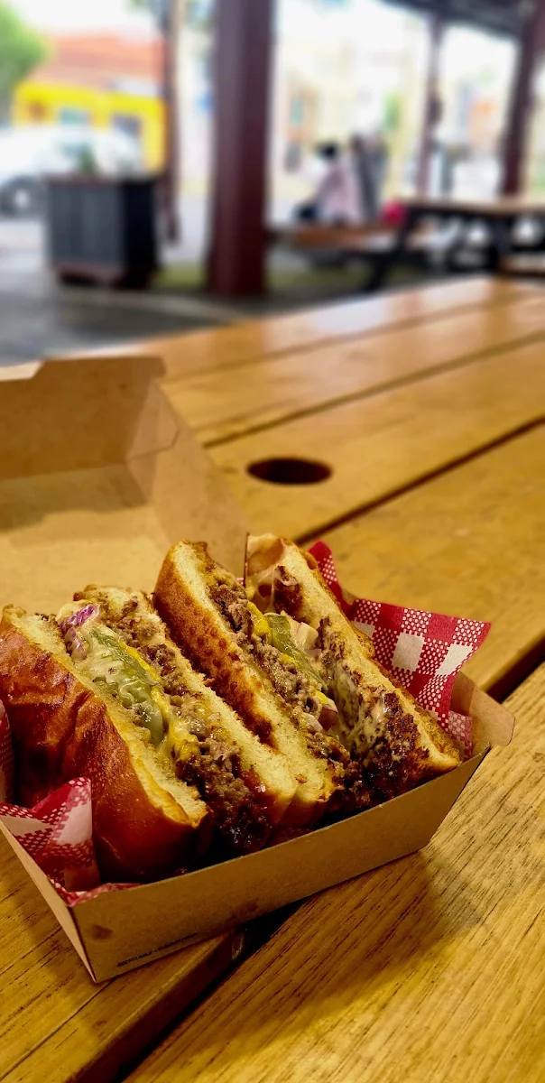 Highlights, Juicey Brucey Burgers