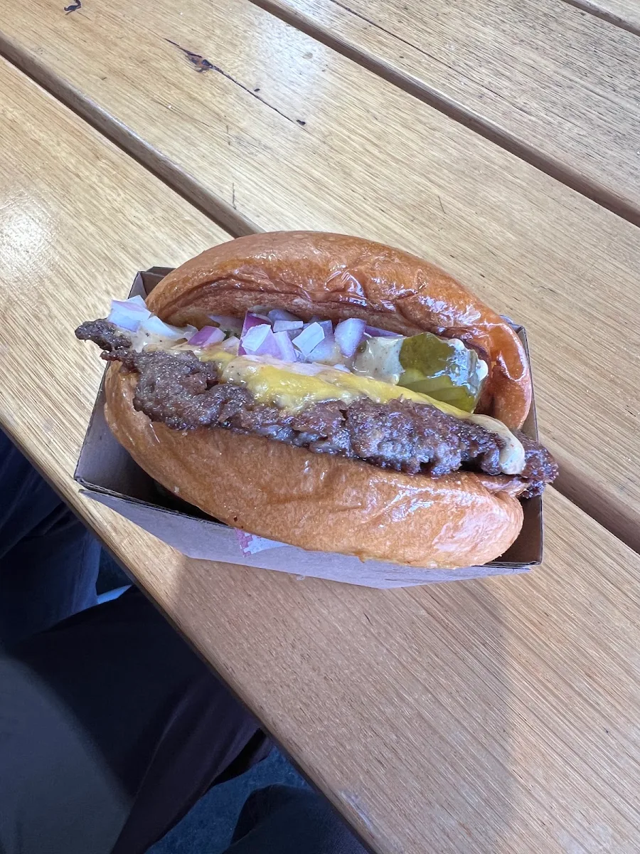 Highlights, Juicey Brucey Burgers