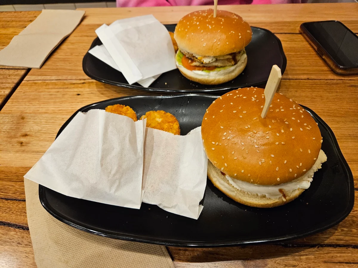 Breakfast Burger, Oporto Kirrawee