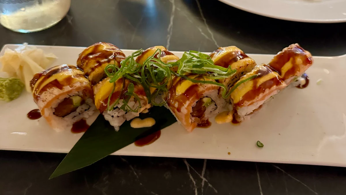 Salmon Avocado Roll