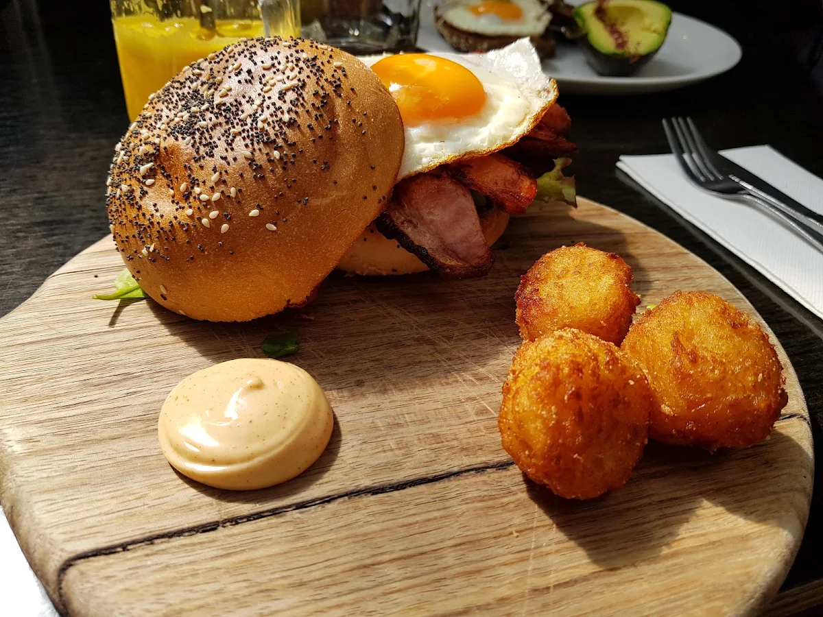 Brekkie Burger
