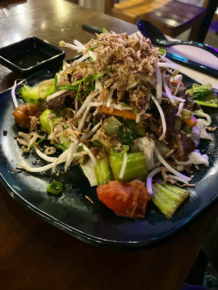 Stir Fried Beef Noodles